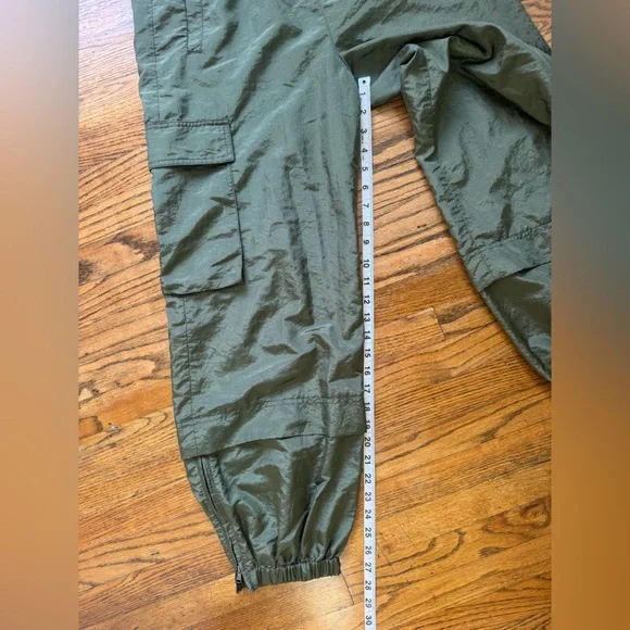 Tibi Wilt Cargo Joggers small long like new crispy nylon army green - Picture 8 of 10